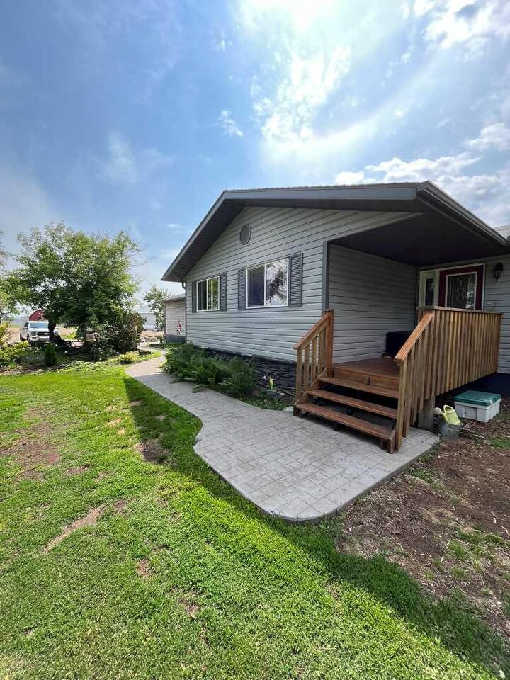 Property Photo: NE-10-54-10-W4 AB T0B 4K0