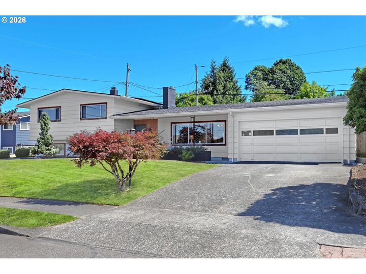 Property Photo: 12640 NE Fremont St OR 97230
