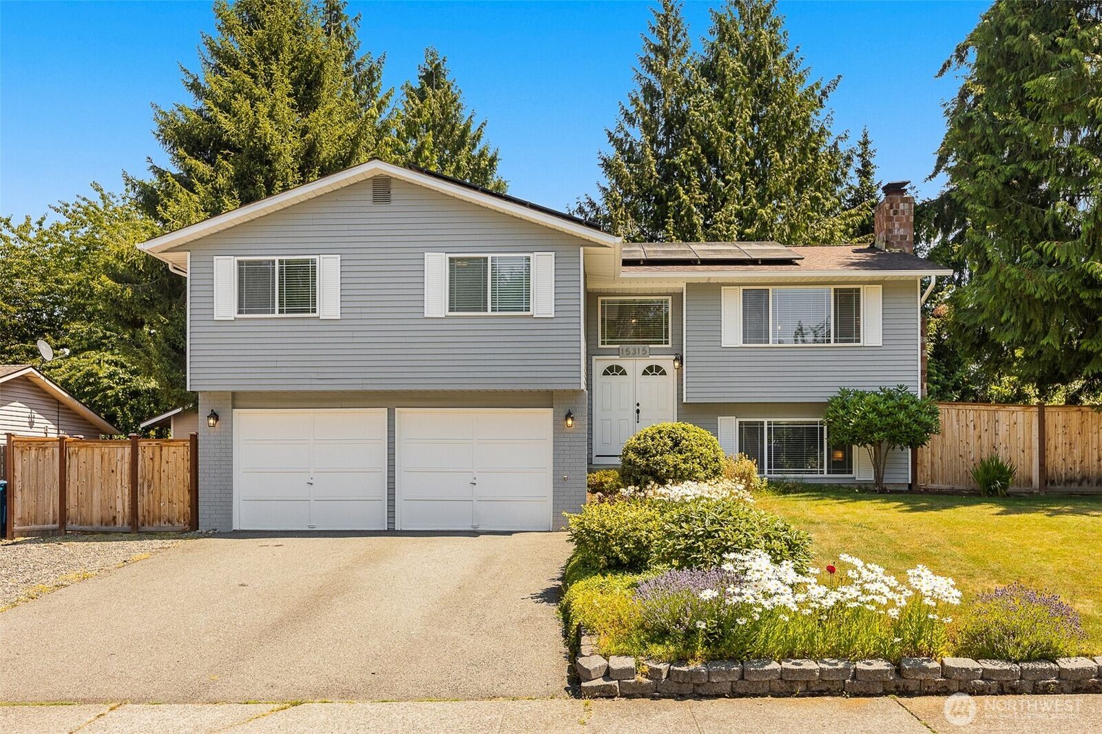 Property Photo: 15315 50th Avenue W WA 98026