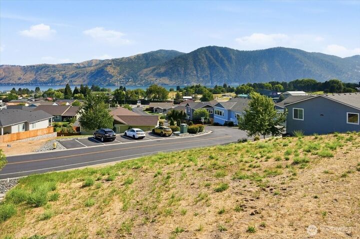 Property Photo:  515  Village Drive  WA 98831 