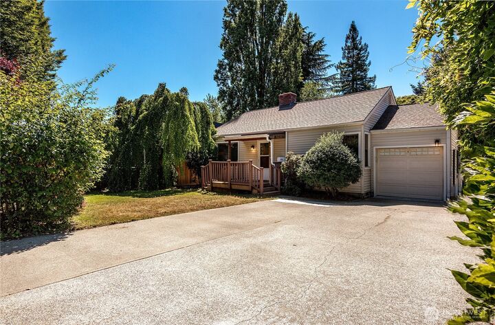 Property Photo:  8447  35th Avenue SW  WA 98126 