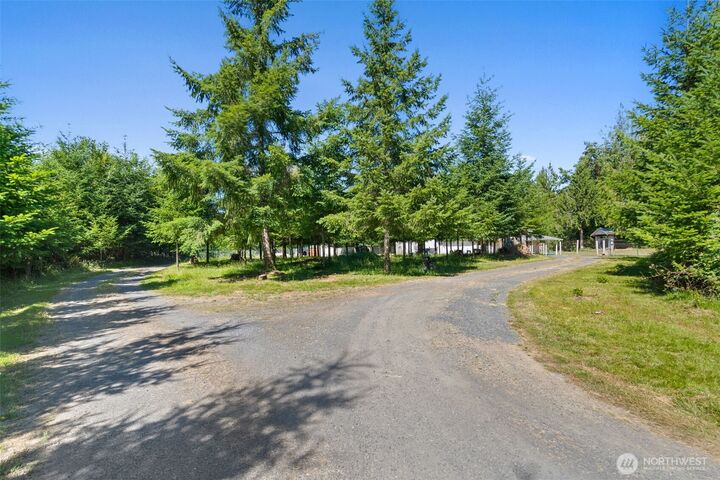 Property Photo:  150 126  Allen Road  WA 98570 