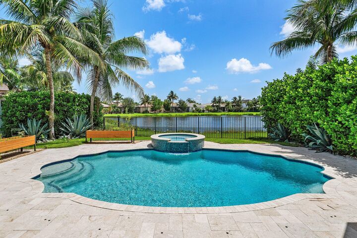 Property Photo: 16872 Pavilion Way FL 33446