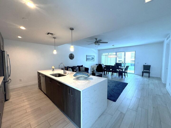 Property Photo: 1 S Palmway 204 FL 33460