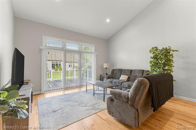 Property Photo: 1062 Biddle Avenue MI 48192