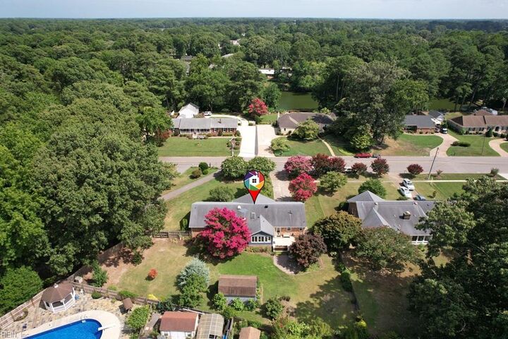 Property Photo: 4432 N Witchduck Rd VA 23455
