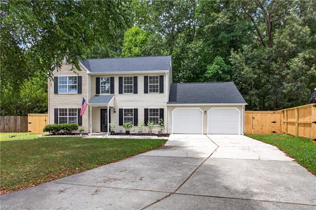 Property Photo:  902 Sir Lionel Ct  VA 23608 