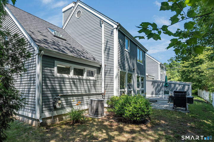 Property Photo:  9 Centre Village Drive 9  CT 06443 