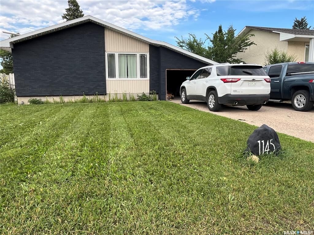 Property Photo: 1145 9th Avenue SW SK S6H 5X6