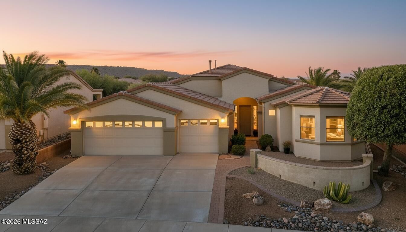 Property Photo:  872 W Mountain Stone Drive  AZ 85614 