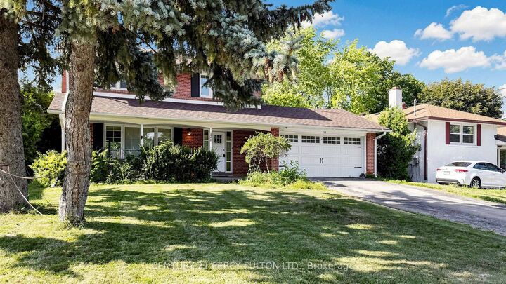 Property Photo: 126 Sherwood Forest Drive ON L3P 1R1