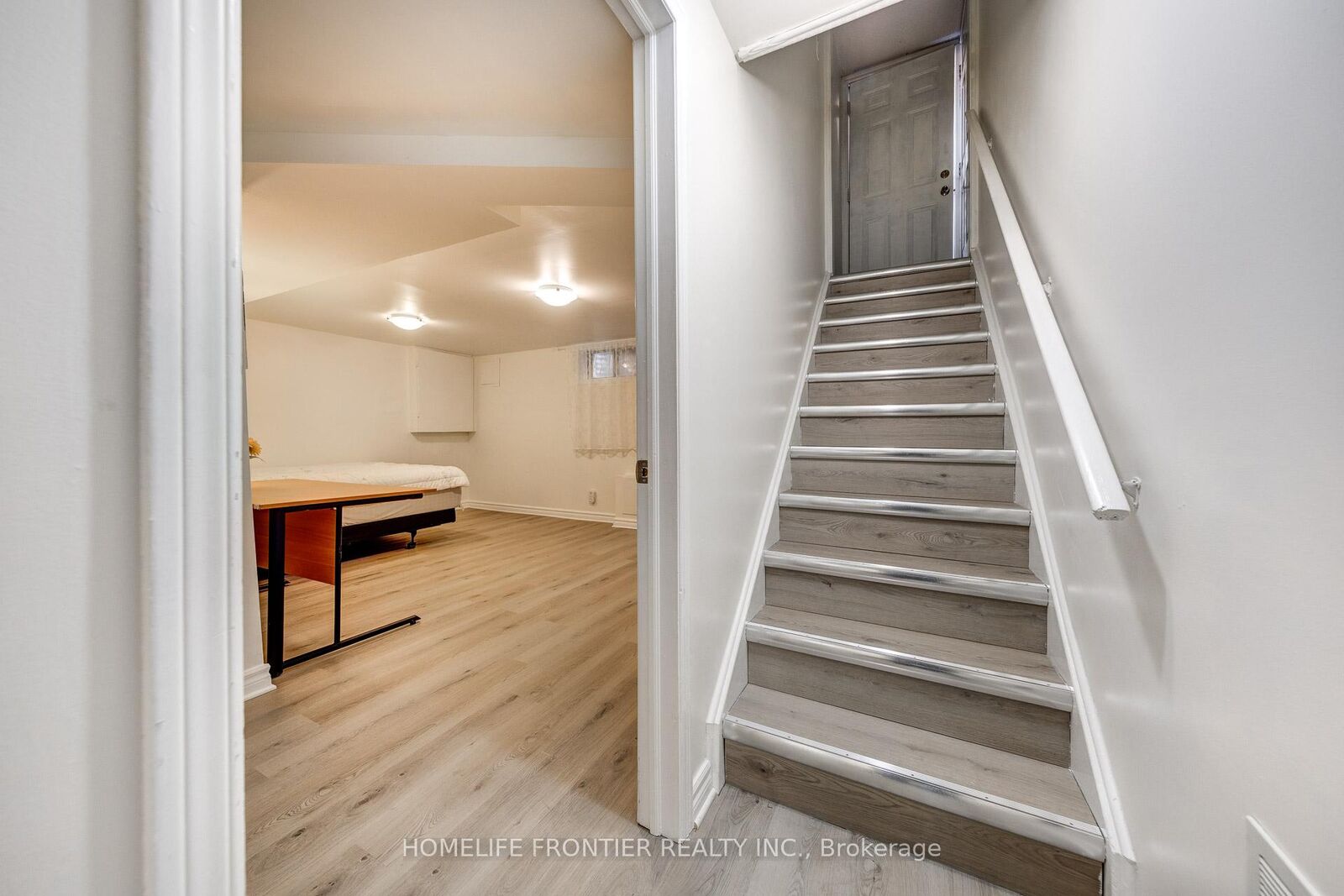 Property Photo: 258 Conley Street Bsmt ON L4J 2Z5