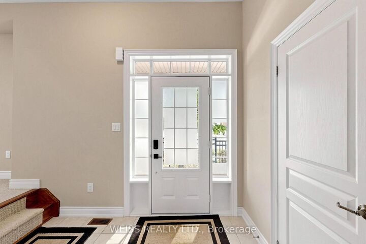 Property Photo: 5970 Turney Drive 1 ON L5M 0S5