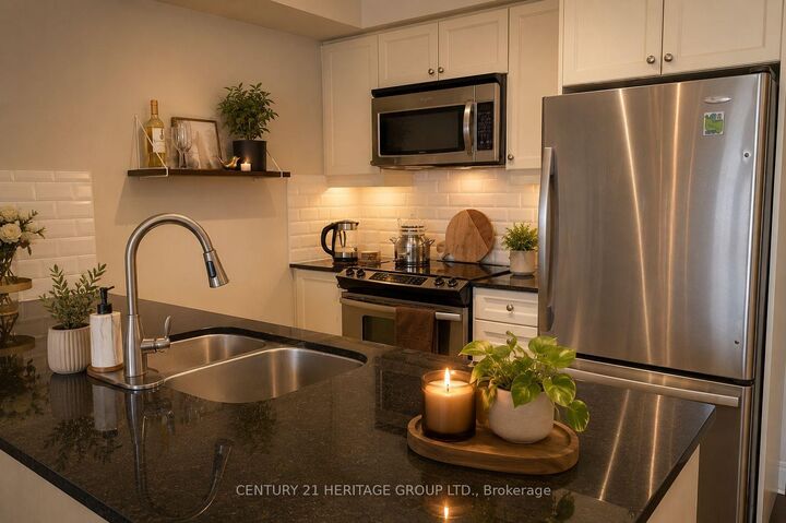 Property Photo: 701 Sheppard Avenue 610 ON M3H 2S7