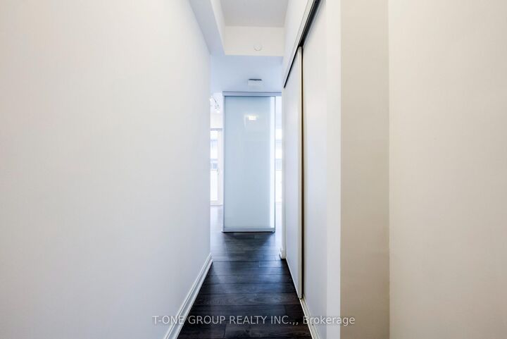 Property Photo:  42 Charles Street E 701  ON M4Y 1N3 