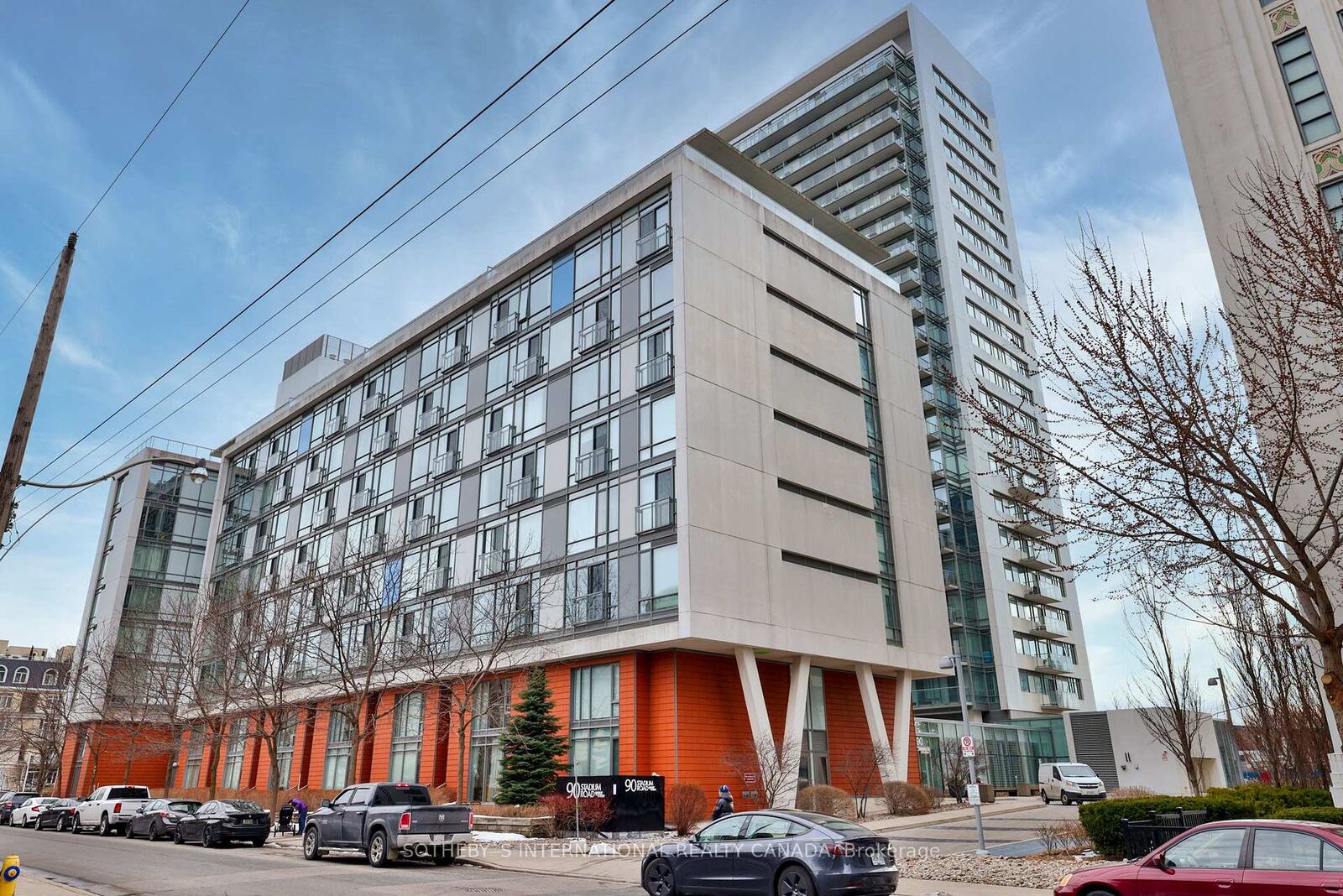 Property Photo: 90 Stadium Road 433 ON M5V 3W5