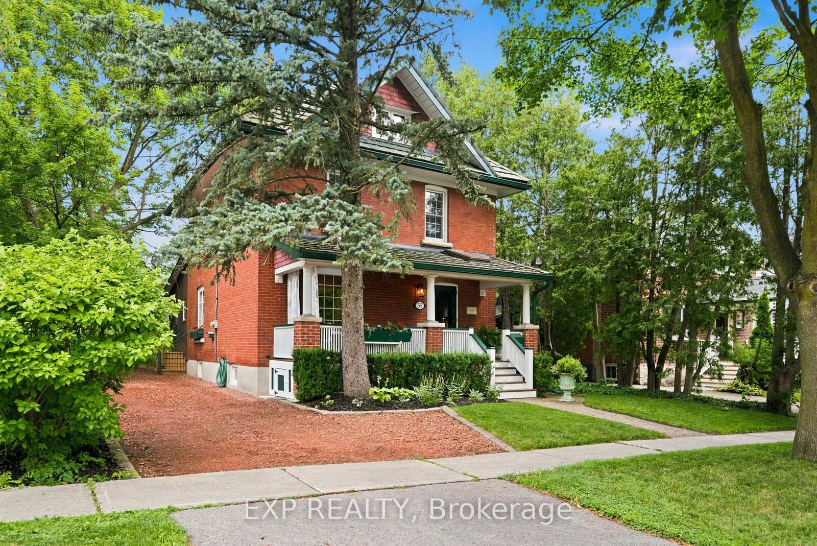 Property Photo: 59 Roseview Avenue ON L4C 1C6