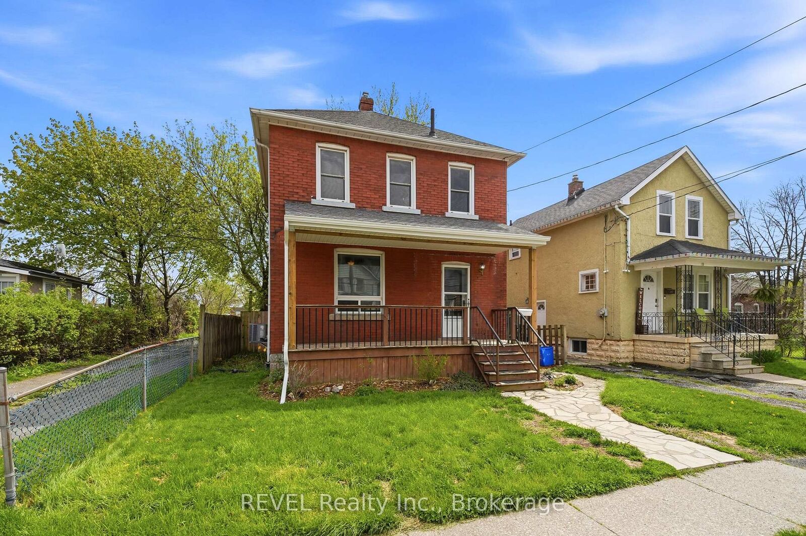 Property Photo: 19 Victoria Street ON L3B 4L6