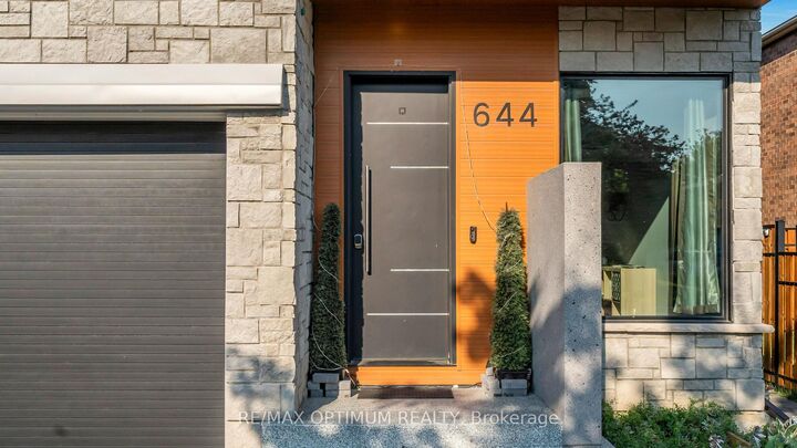 Property Photo: 644 Roselaire Trail ON L5R 3C5