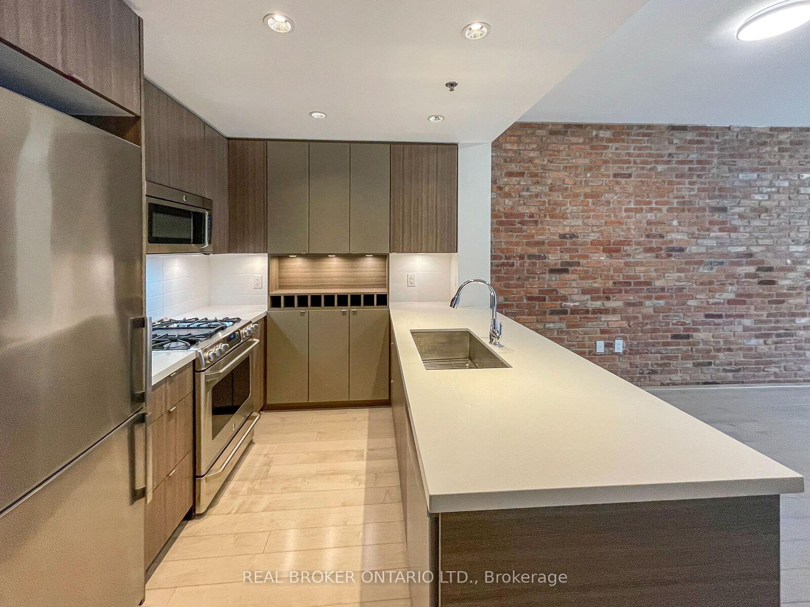 Property Photo: 88 Colgate Avenue 220 ON M4M 0A6