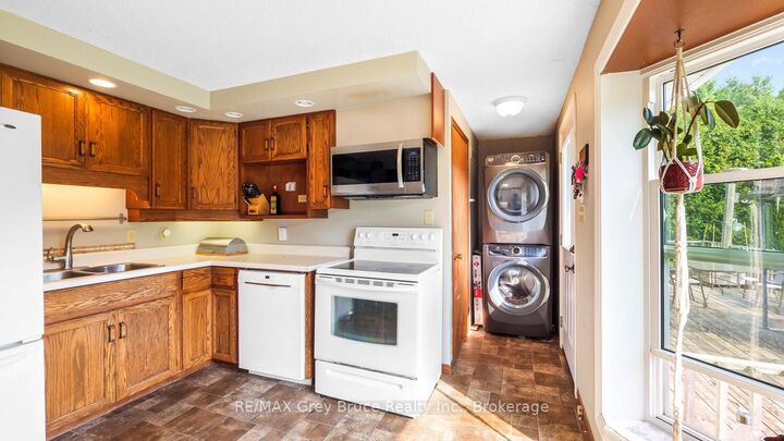 Property Photo:  70183 Zion Church Road  ON N0H 2T0 
