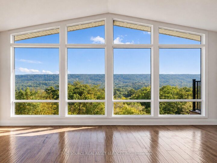 Property Photo: 50 Oak Avenue ON L9H 4Y9