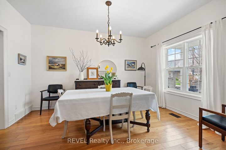 Property Photo: 46 Pinot Trail ON L0S 1J0