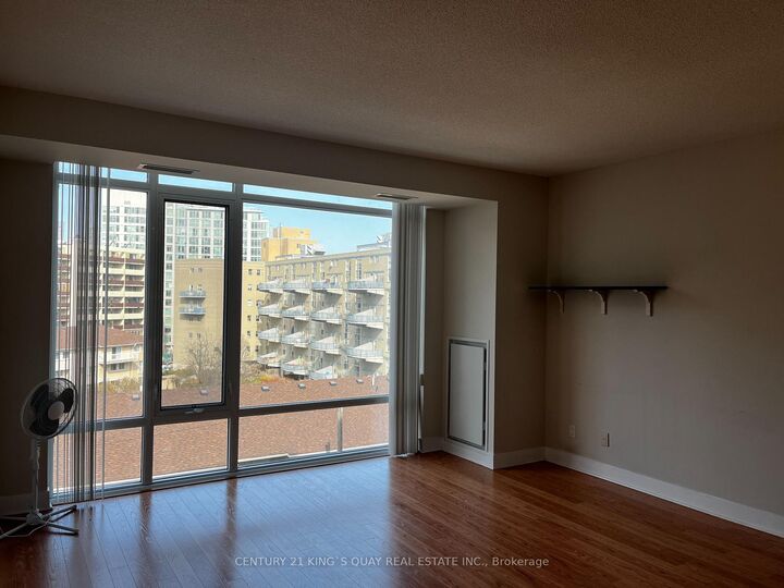 Property Photo:  90 Stadium Road 607  ON M5V 3W5 