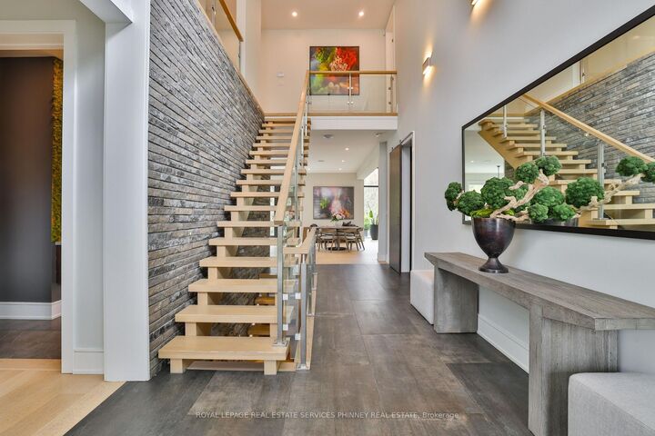 Property Photo: 1102 Crestview Street ON L6J 2C6