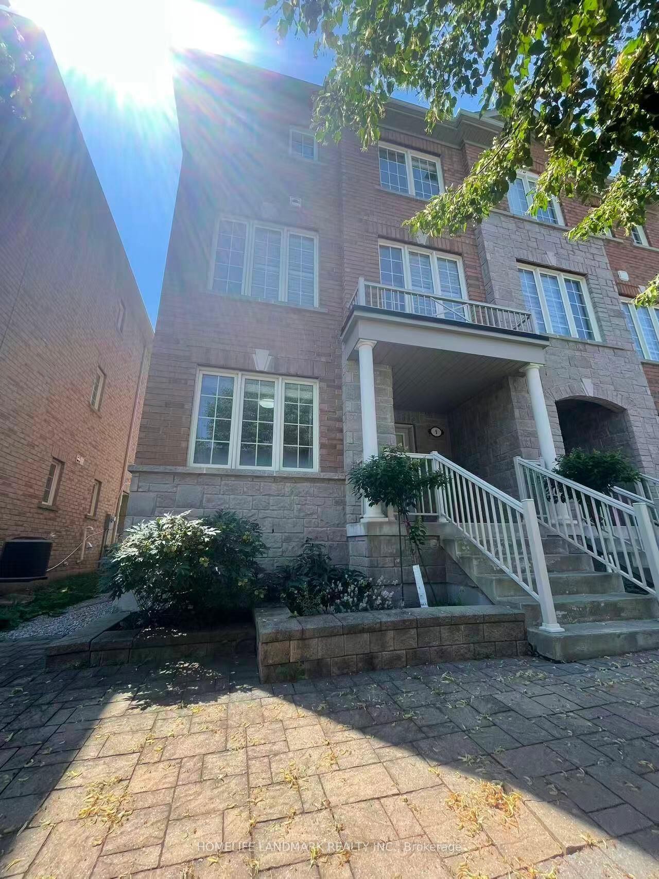 Property Photo:  9 Garden Trail Road  ON L6B 0T4 