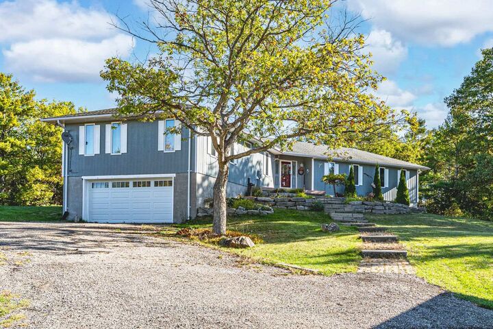 1564 Honey Harbour Road — photo 1