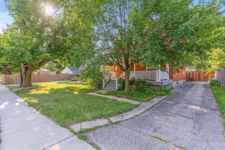 Property Photo: 630 Lawrence Street ON N3H 2M9