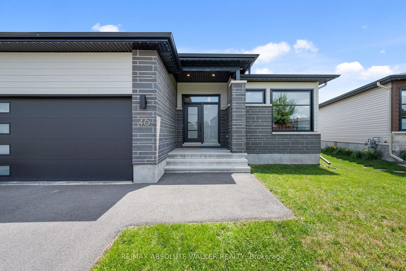 Property Photo:  46 Richer Street  ON K0A 1R0 