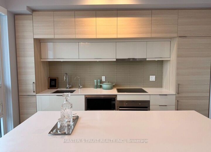 Property Photo: 88 Scott Street 4106 ON M5E 0A9