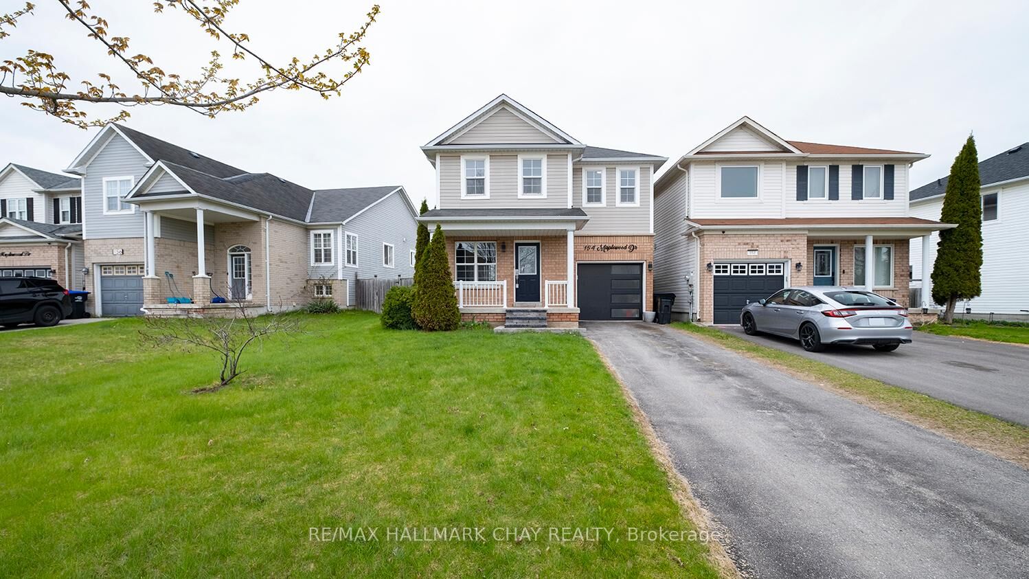 Property Photo: 154 Maplewood Drive ON L0M 1B4