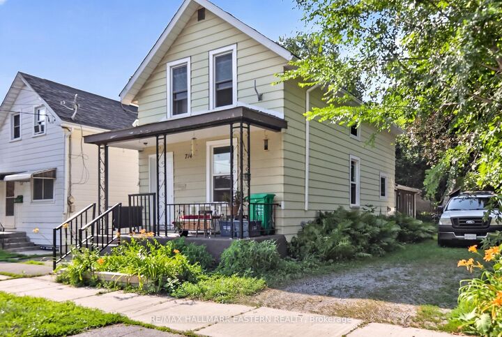 Property Photo: 714 Chamberlain Street ON K9J 4M3