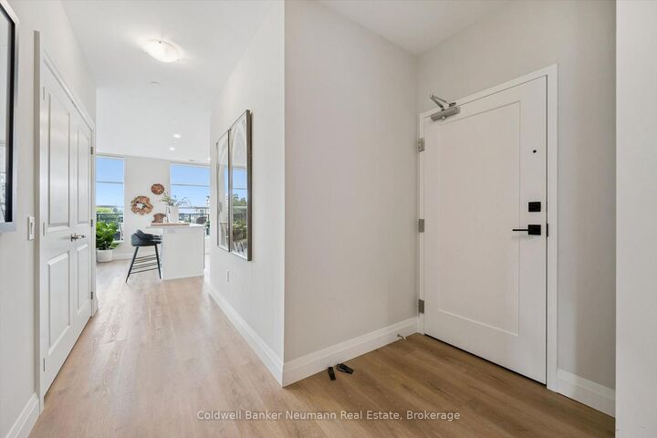 Property Photo:  1882 Gordon Street 319  ON N1L 0P6 