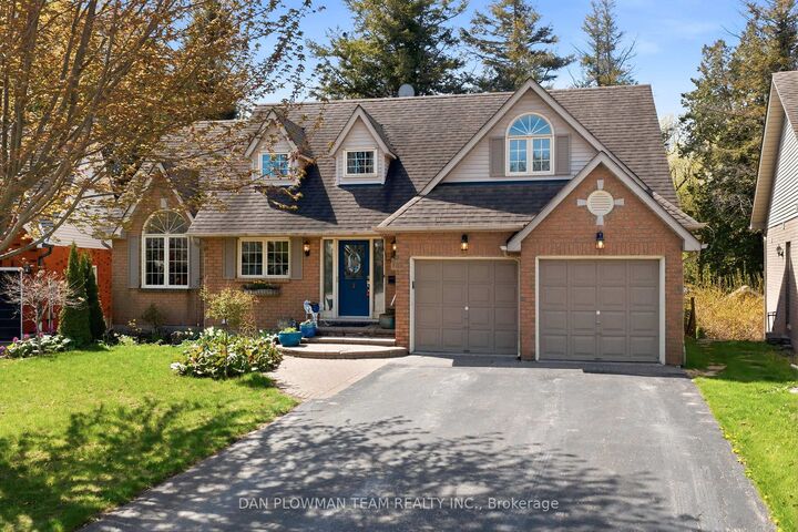 Property Photo: 10 Barrington Place ON L1E 2K9