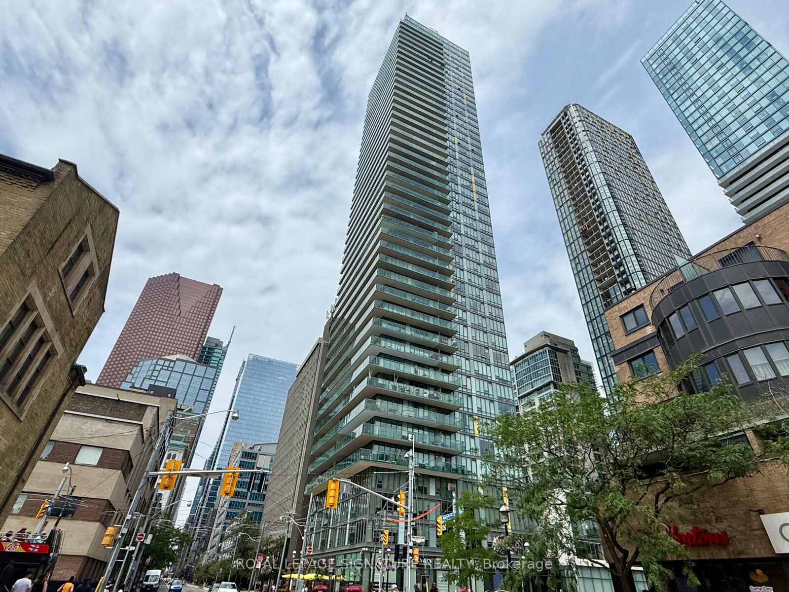 Property Photo: 33 Lombard Street 3204 ON M5C 3H8