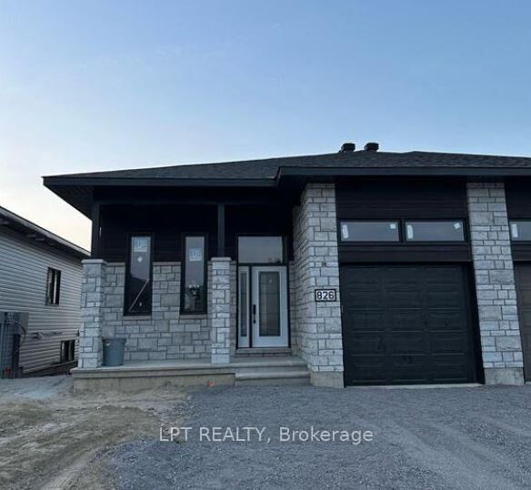 Photo de la propriété: 826 Namur Street ON K0A 2M0
