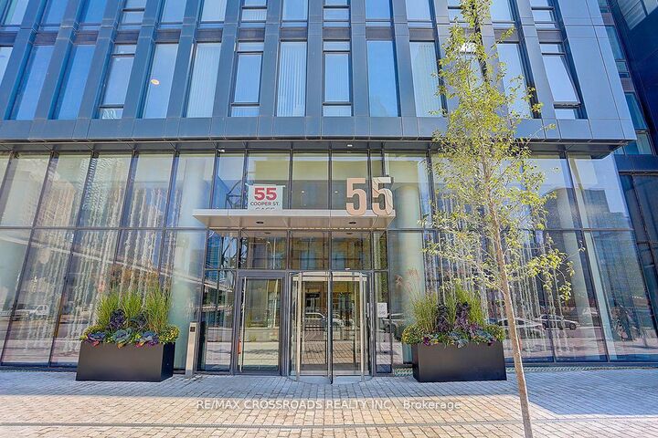 Property Photo:  55 Cooper Street 6906  ON M5E 0G1 