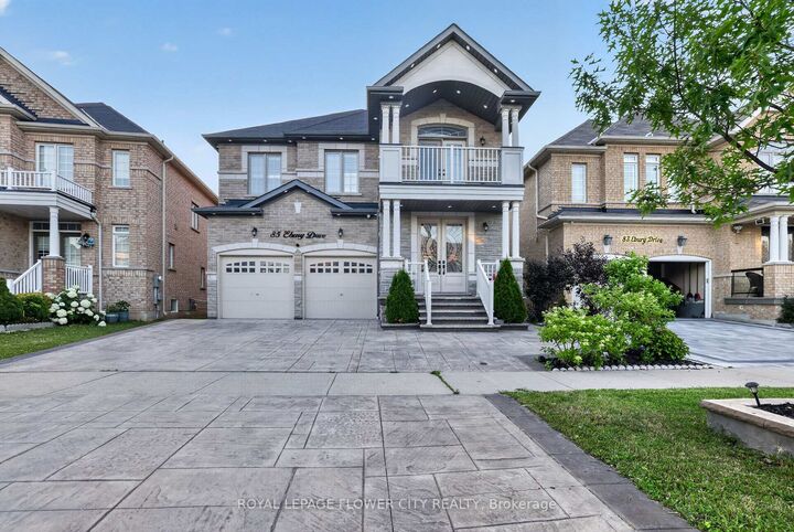 Property Photo: 85 Ebury Drive ON L6X 0E6