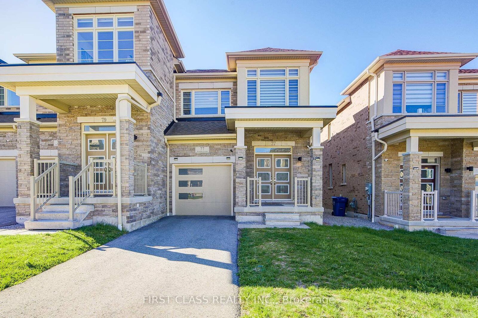 Property Photo:  77 Wesmina Avenue  ON L4A 4V7 