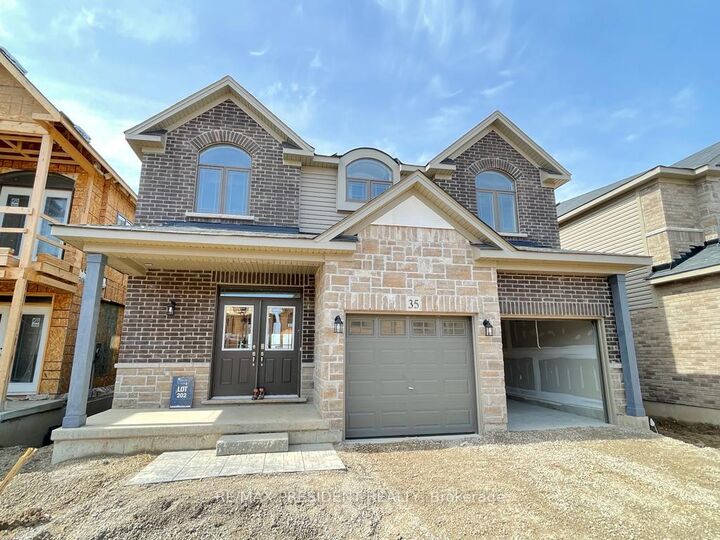Photo de la propriété:  35 Whitton Drive  ON N3T 1V3 