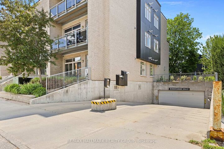 Property Photo: 682 Churchill Avenue N 311 ON K1Z 5G5