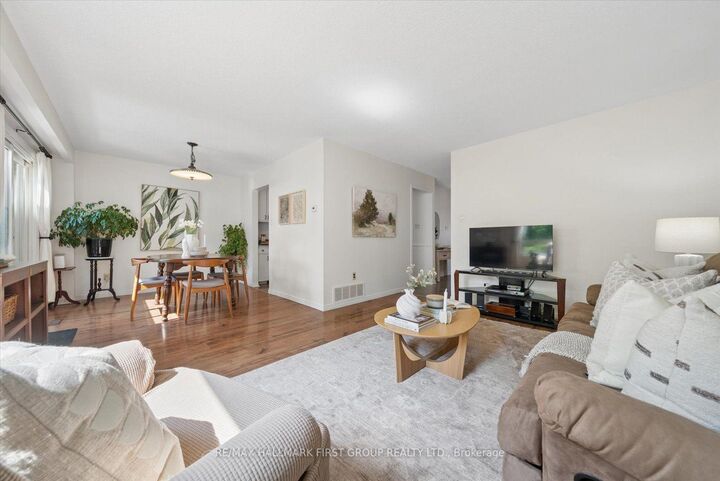 Property Photo: 648 Creekview Circle ON L1W 2Z7