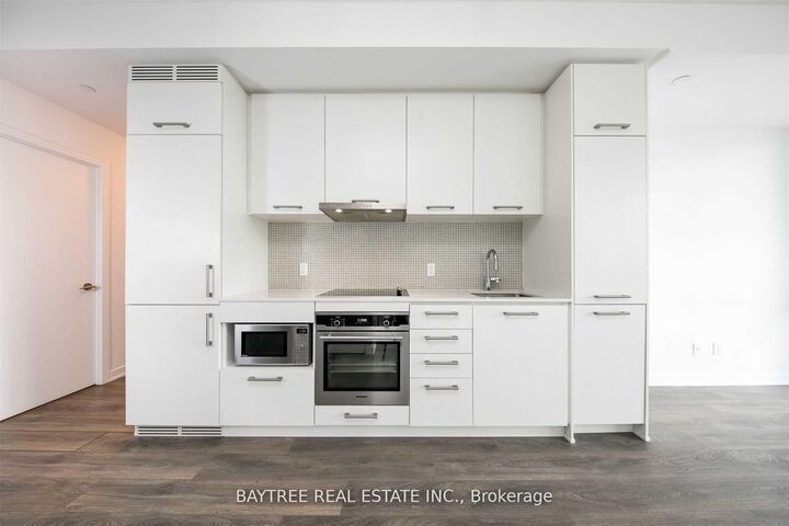 Property Photo: 87 Peter Street 2610 ON M5V 0P1