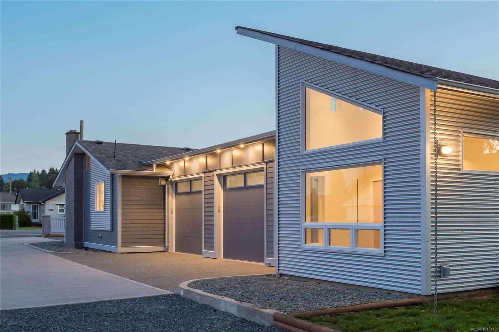 Property Photo: 3335 Auchinachie Rd BC V9L 4A1