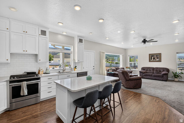Property Photo:  450 E 200 S  UT 84629 