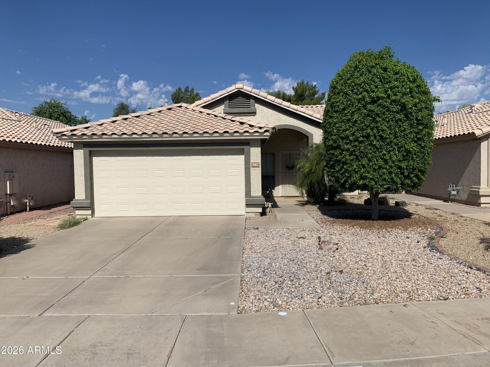 Property Photo:  742 N Harmony Avenue  AZ 85234 